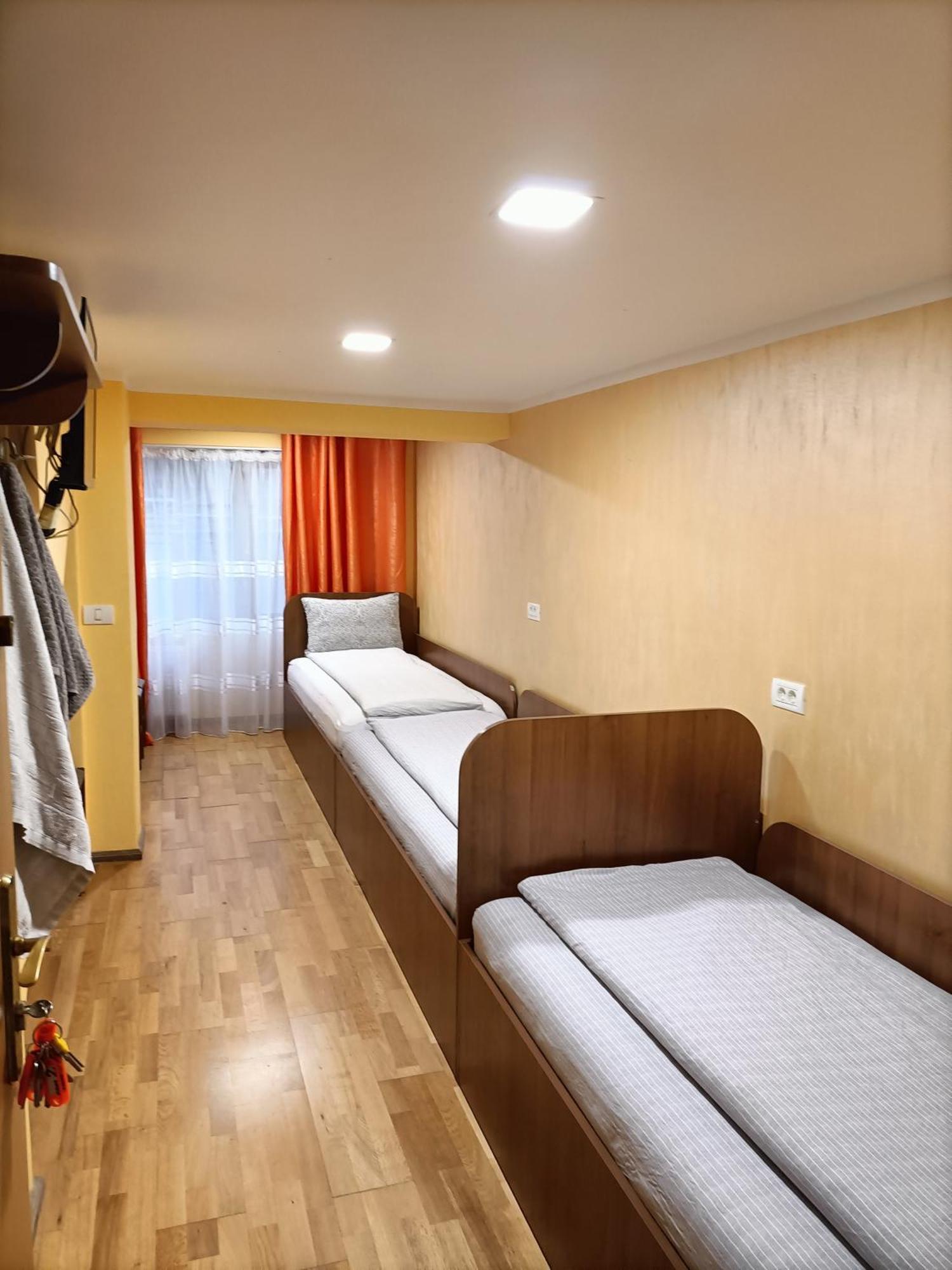 Casa Heidi Hotel Timişoara Eksteriør billede